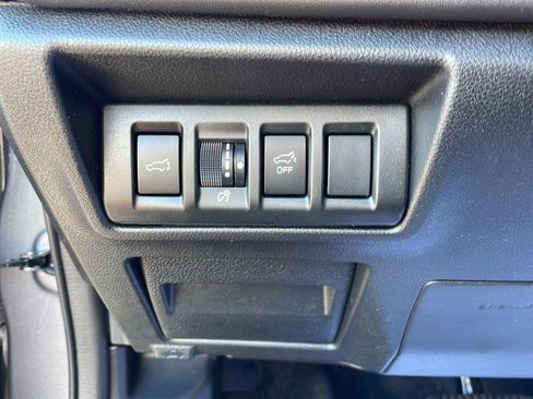 Used 2023 Subaru Outback Touring AWD/4WD image 13