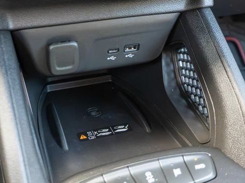 Used 2025 Chevrolet TrailBlazer RS w/ Convenience Package AWD/4WD image 30