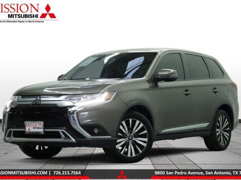 Used 2019 Mitsubishi Outlander SE FWD image 1