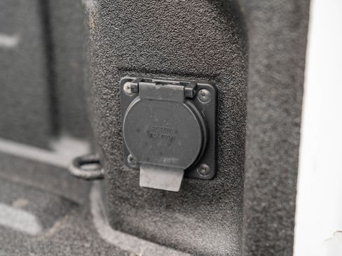 Used 2024 GMC Sierra 3500 Denali w/ Denali Reserve Package image 46