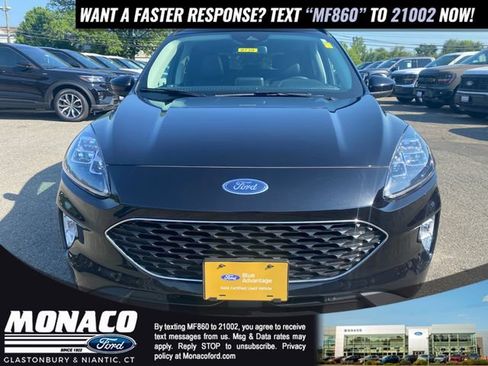 Certified 2022 Ford Escape Titanium w/ Class II Trailer Tow Package AWD/4WD image 3