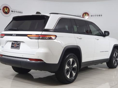 Used 2022 Jeep Grand Cherokee Limited 4xe AWD/4WD image 3