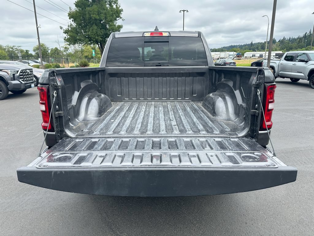 Used 2025 RAM 1500 Warlock AWD/4WD image 11