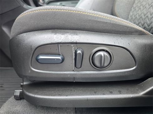 Certified 2024 Chevrolet Equinox LT w/ LPO, Floor Liner Package image 18