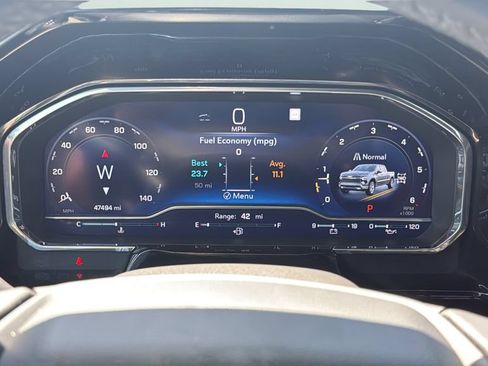 Used 2022 Chevrolet Silverado 1500 ZR2 w/ Technology Package AWD/4WD image 10