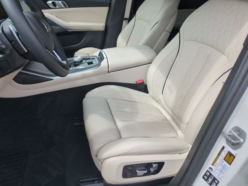 Used 2025 BMW X7 xDrive40i w/ Executive Package AWD/4WD image 12