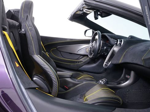 Used 2019 McLaren 570S Spider RWD image 5