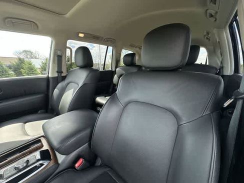 Used 2024 Nissan Armada SL w/ Captain's Chairs Package AWD/4WD image 15