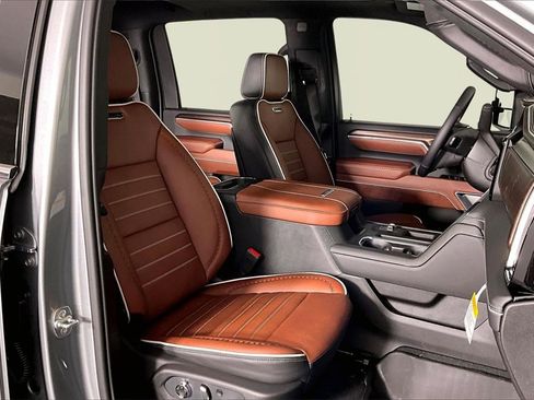 New 2026 GMC Sierra 2500 Denali Ultimate w/ Max Trailering Package image 12