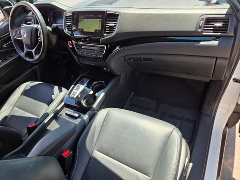 Certified 2022 Honda Pilot Touring image 23