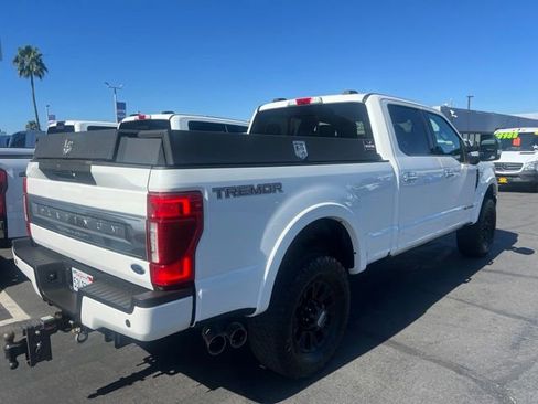 Used 2022 Ford F350 Platinum w/ Tremor Off-Road Package AWD/4WD image 13