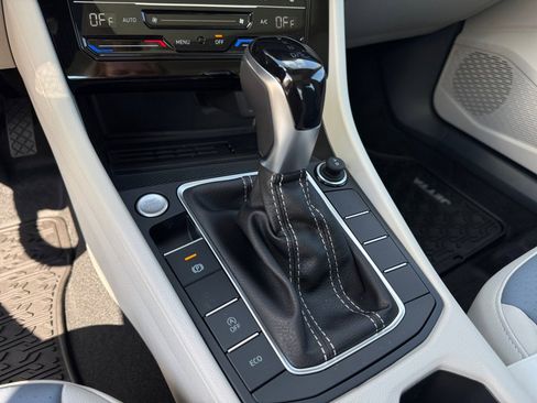 New 2026 Volkswagen Jetta SE image 20