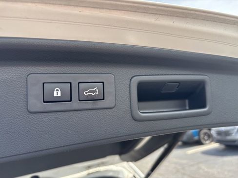 Certified 2024 Subaru Forester Premium AWD/4WD image 26