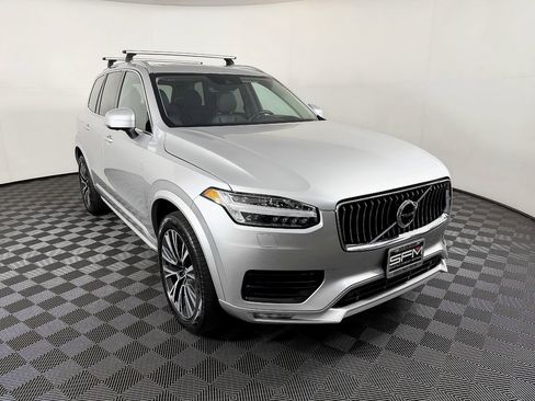 Used 2020 Volvo XC90 T6 Momentum w/ Protection Package Premier image 5