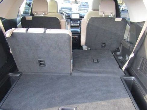 Used 2021 Ford Explorer Limited w/ Hybrid Equipment Group 310A image 12