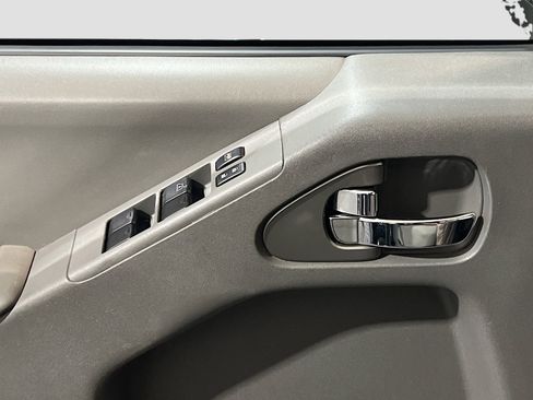 Used 2019 Nissan Frontier SV w/ Value Truck Package AWD/4WD image 13