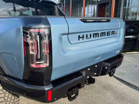 Used 2024 GMC Hummer EV 3X w/ Omega Edition AWD/4WD image 7