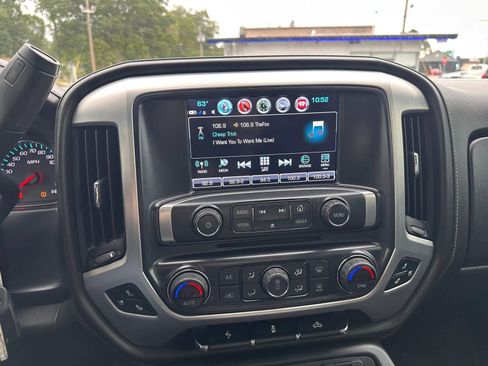 Used 2018 GMC Sierra 1500 SLT w/ Texas SLT Premium Package AWD/4WD image 18
