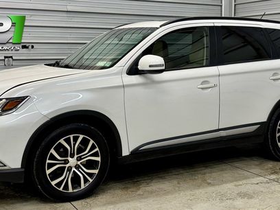 Used 2016 Mitsubishi Outlander SEL