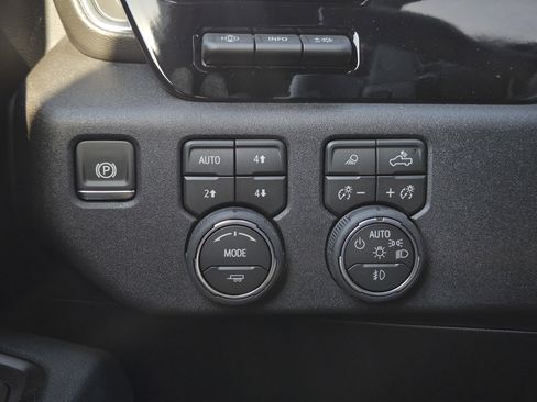 New 2026 Chevrolet Silverado 1500 High Country w/ Technology Package image 22