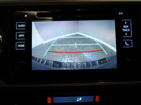 Used 2016 Toyota Tacoma SR5 AWD/4WD image 23