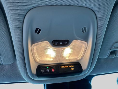 Used 2023 Chevrolet TrailBlazer LT w/ Convenience Package image 32