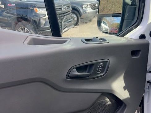 Used 2026 Ford Transit 250 148 Medium Roof Extended AWD w/ Load Area Protection Package image 25