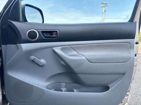 Used 2006 Toyota Tacoma 2WD Regular Cab image 21