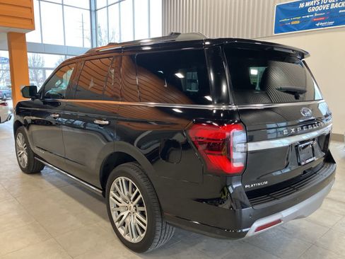 Used 2024 Ford Expedition Platinum image 7