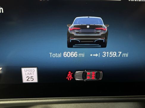 Used 2023 BMW i4 eDrive40 w/ Premium Package RWD image 17