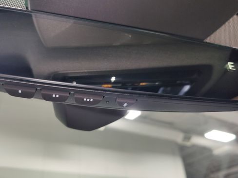 Used 2023 Volkswagen ID.4 Pro S Plus image 26