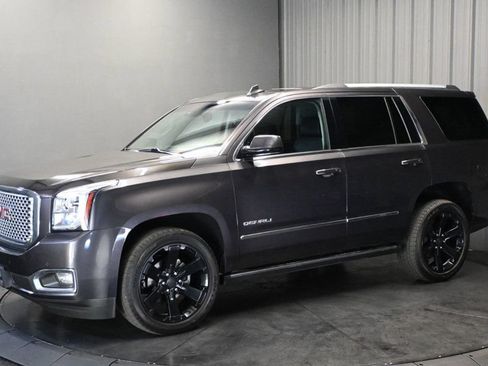 Used 2017 GMC Yukon Denali w/ Open Road Package AWD/4WD image 1