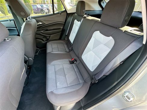 Certified 2024 Chevrolet Trax LS w/ LS Convenience Package image 22