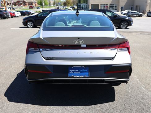 Used 2025 Hyundai Elantra SEL FWD image 6