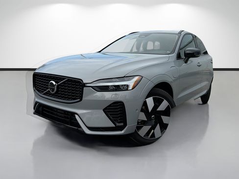 Used 2024 Volvo XC60 T8 Plus w/ Protection Package Premier AWD/4WD image 1