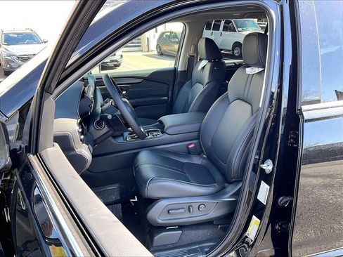 New 2026 Honda Pilot Touring image 11
