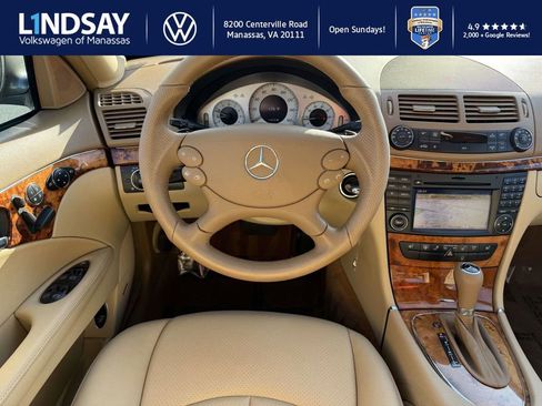 Used 2009 Mercedes-Benz E 350 4MATIC Sedan image 12