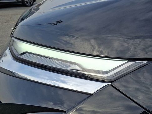 New 2023 Chevrolet Equinox LT w/ Driver Convenience Package image 8