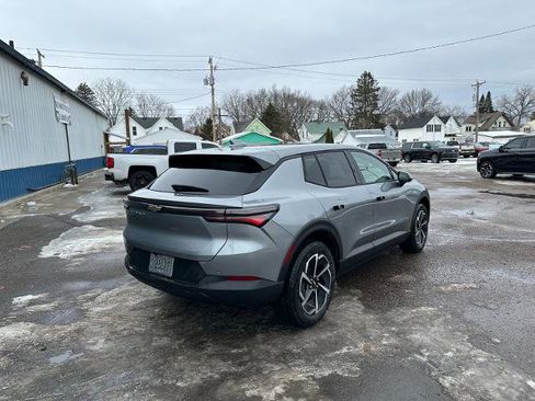 New 2026 Chevrolet Equinox EV LT w/ Comfort Package AWD/4WD image 3