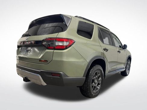 Used 2026 Honda Pilot TrailSport image 8