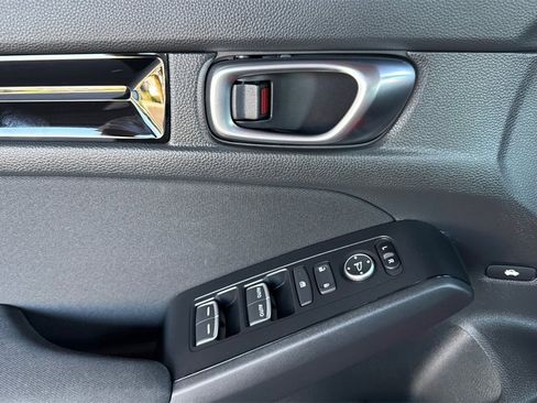 Certified 2025 Honda Civic Sport image 10