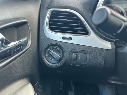 Used 2018 Dodge Journey GT w/ Nav & Sun Group image 19