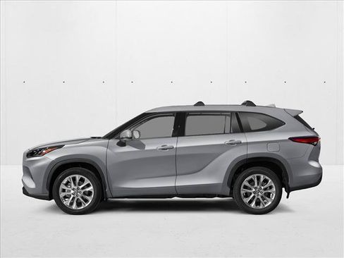 New 2026 Toyota Highlander Limited AWD/4WD image 3