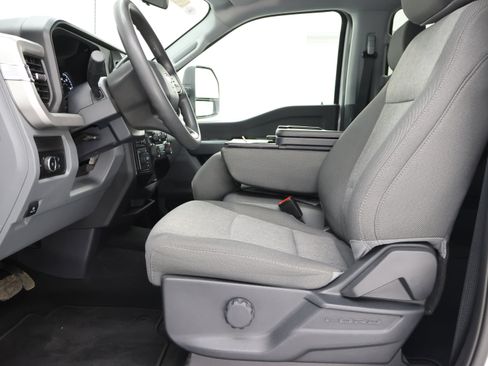 Used 2025 Ford F250 XL w/ STX Appearance Package AWD/4WD image 8