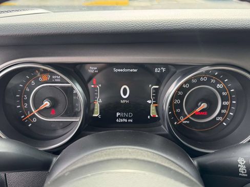Used 2021 Jeep Wrangler Unlimited Sport AWD/4WD image 23