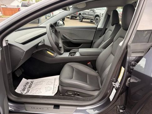 Used 2025 Tesla Model 3 Long Range RWD image 2
