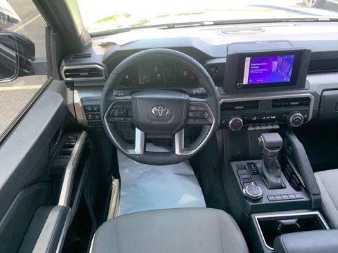 Used 2024 Toyota Tacoma SR5 AWD/4WD image 16