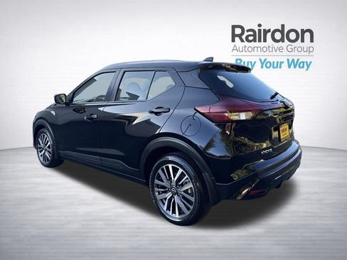 Used 2023 Nissan Kicks SV FWD image 5