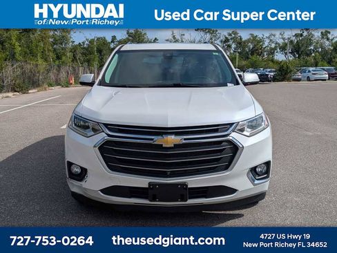 Used 2021 Chevrolet Traverse Premier w/ LPO, Floor Liner Package AWD/4WD image 8