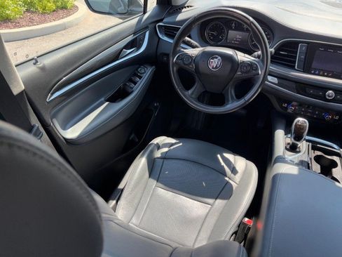 Used 2020 Buick Enclave Essence AWD/4WD image 13